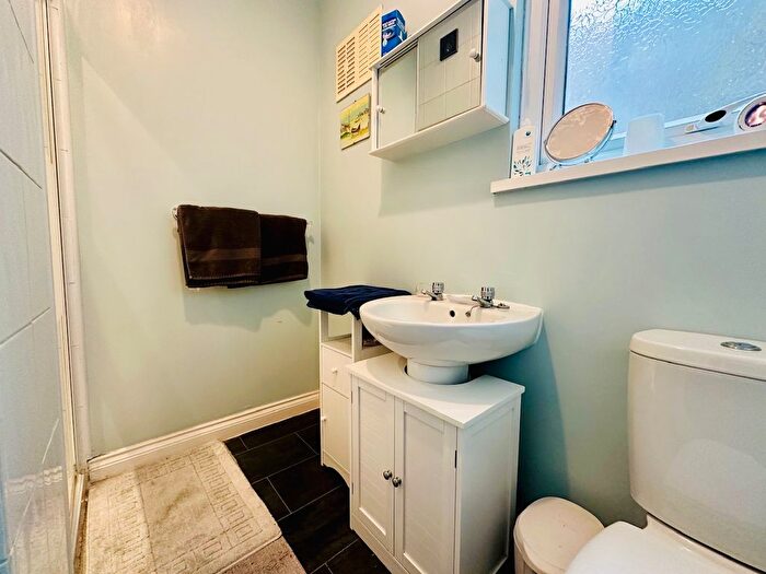 1 Bedroom Flat For Sale In Cotehele Avenue, Prince Rock, Plymouth, PL4