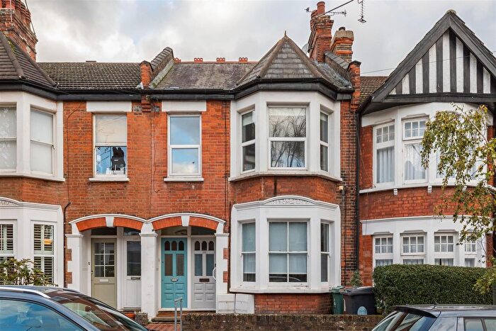 3 Bedroom Maisonette To Rent In Howard Road, Walthamstow, E17