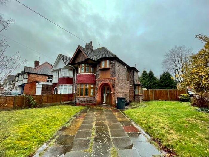 3 Bedroom House To Rent In Miall Road, Birmingham, B28