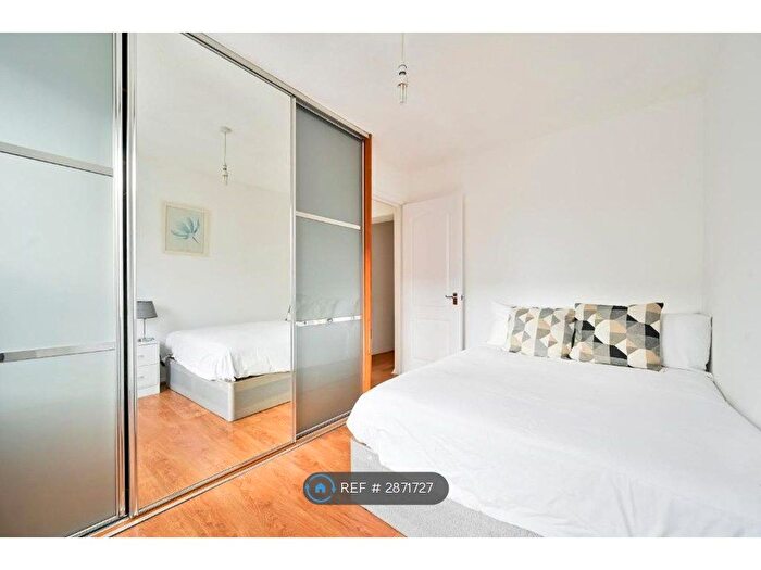 1 Bedroom Flat To Rent In Memorial Avenue, London, E15