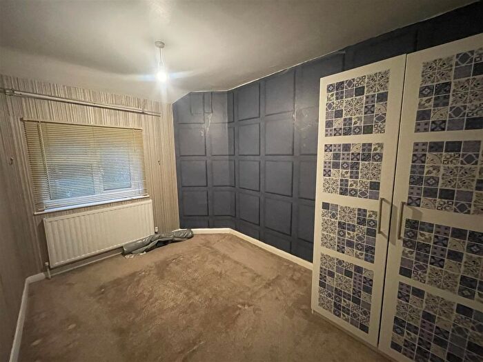 3 Bedroom Semi-Detached House To Rent In Scott Hall Road, Chapel Allerton, Leeds, LS7