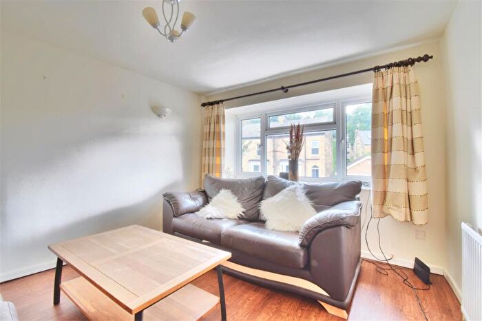 2 Bedroom Flat To Rent In B Springvale Road, Sheffield, S6