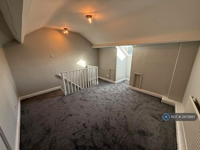 3 Bedroom Terraced House To Rent In Dockin Hill Road, Doncaster, DN1