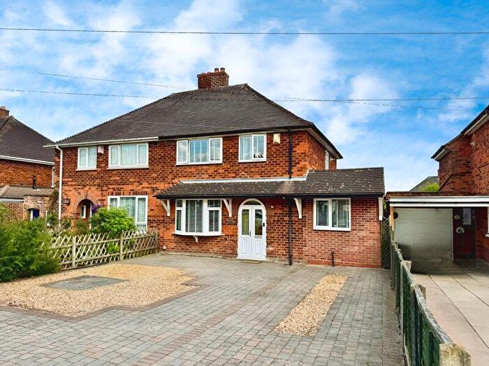 3 Bedroom Semi-Detached House For Sale In Holbeche Road, Sutton Coldfield, B75