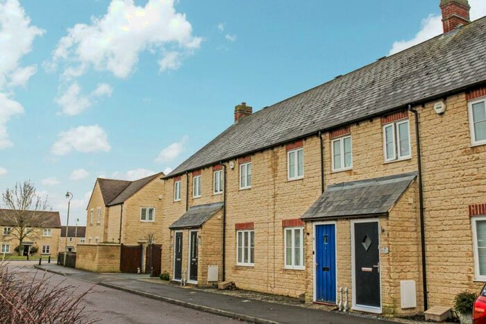 3 Bedroom Terraced House To Rent In Cedar Road, Carterton, Oxfordshire, OX18