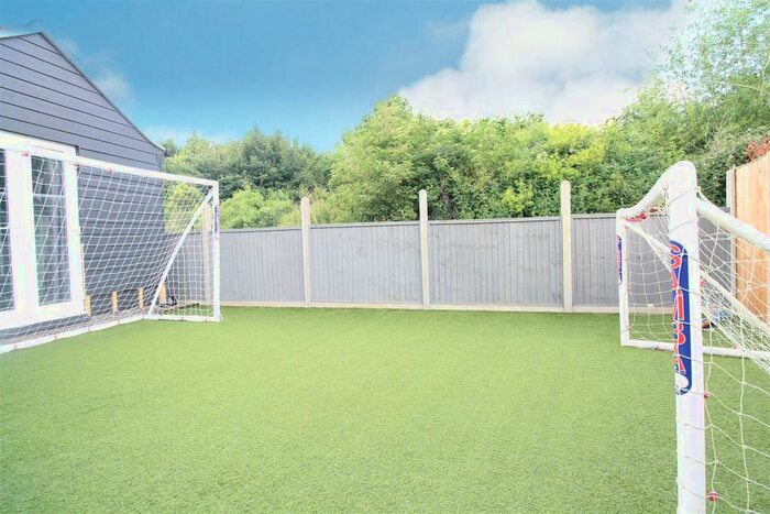 4 Bedroom Detached House For Sale In Lowry Way, Stowmarket, IP14