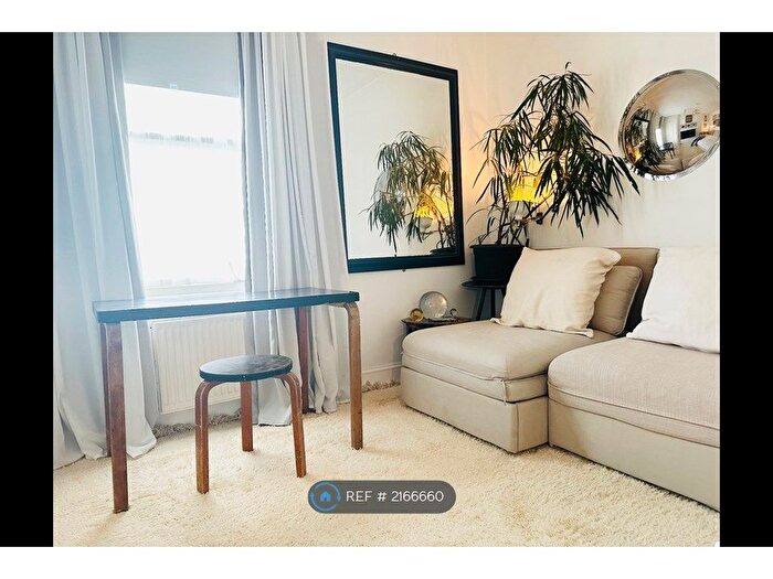 2 Bedroom Flat To Rent In Fernhead Road, London, W9