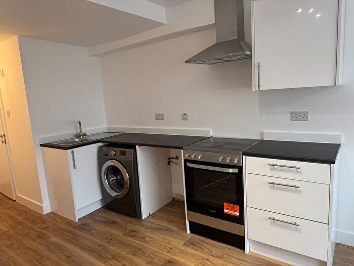 1 Bedroom Studio To Rent In Bensham Lane, Thornton Heath, Surrey, CR7