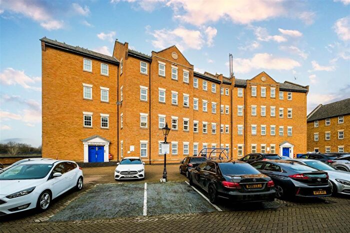 1 Bedroom Flat To Rent In Quayside House, Abbey Road, Barking, IG11