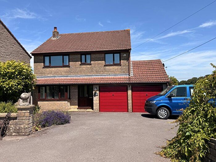 4 Bedroom Detached House For Sale In New Rock Road, Chilcompton, BA3