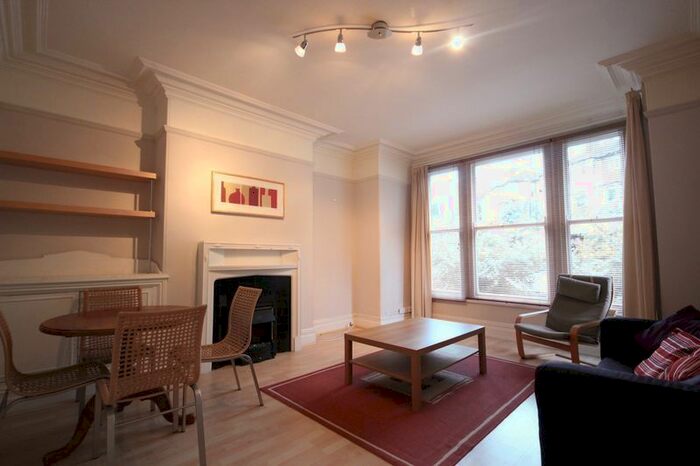 1 Bedroom Flat To Rent In Wood Lane (Ground Floor Flat), Headingley, Leeds, LS6