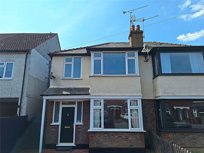 3 Bedroom Semi-Detached House To Rent In Horley, Surrey, RH6