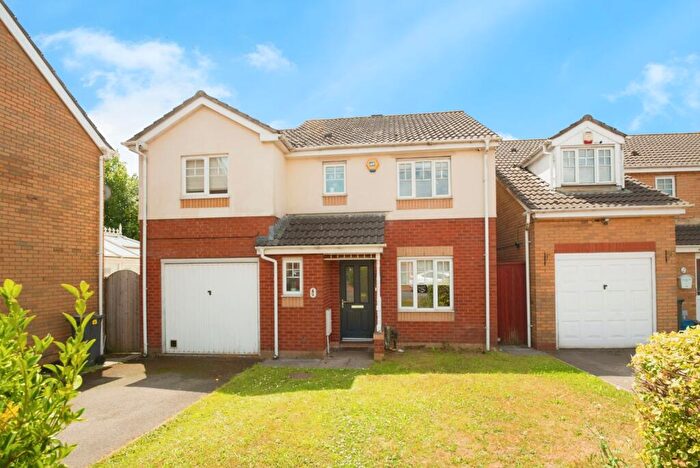 3 Bedroom Detached House To Rent In Clos Avro, Caerdydd, CF24