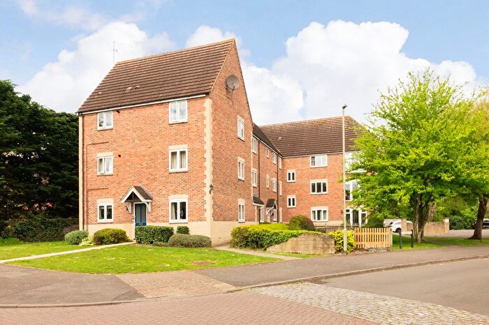 2 Bedroom Flat For Sale In Anna Pavlova Close, Abingdon, OX14