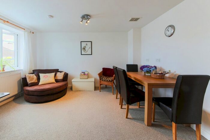 1 Bedroom Flat To Rent In Poltair Road, Penryn, TR10