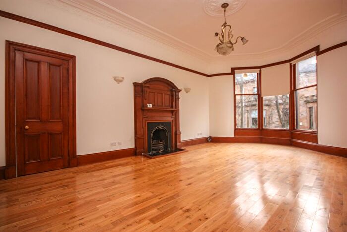 4 Bedroom Flat To Rent In Turnberry Road, Glasgow, G11