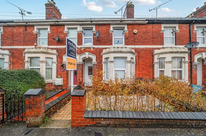 2 Bedroom Terraced House For Sale In Highworth Road, Swindon, Swindon, SN3