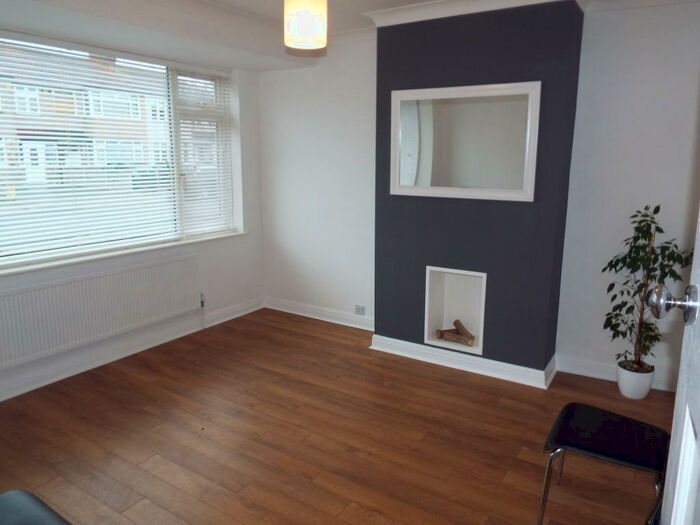 3 Bedroom Terraced House To Rent In Percy Road Romford, RM7