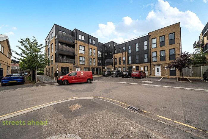 2 Bedroom Apartment For Sale In Milton Avenue, Croydon, CR0