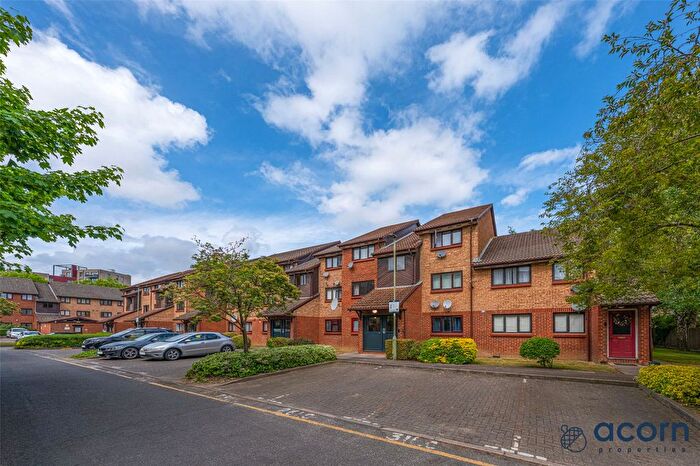 1 Bedroom Flat For Sale In Lister Court, Pasteur Close, London, NW9