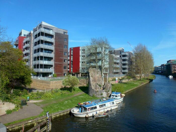 2 Bedroom Flat To Rent In Geoffrey Watling Way, Norwich, NR1