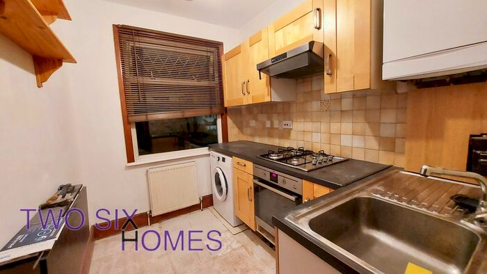3 Bedroom Flat To Rent In Southbury Road, Enfield EN1