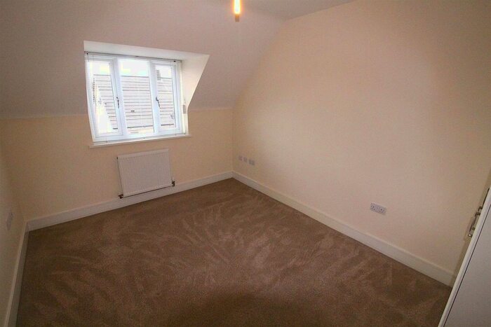 1 Bedroom Flat To Rent In Tainter Close, Rugby, CV21