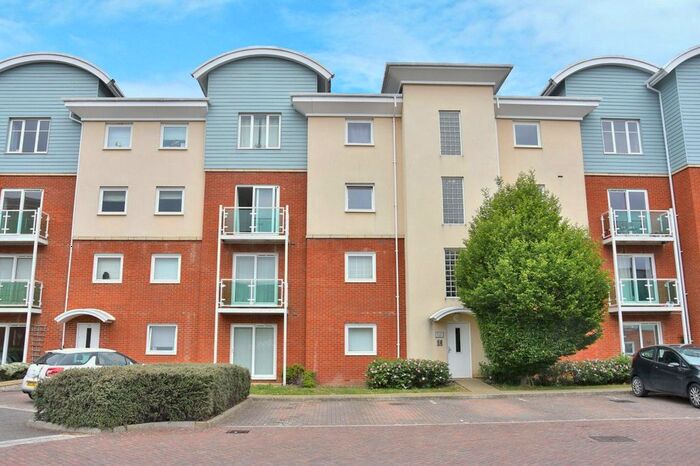 1 Bedroom Flat To Rent In Goodworth Road, Redhill, Surrey, RH1