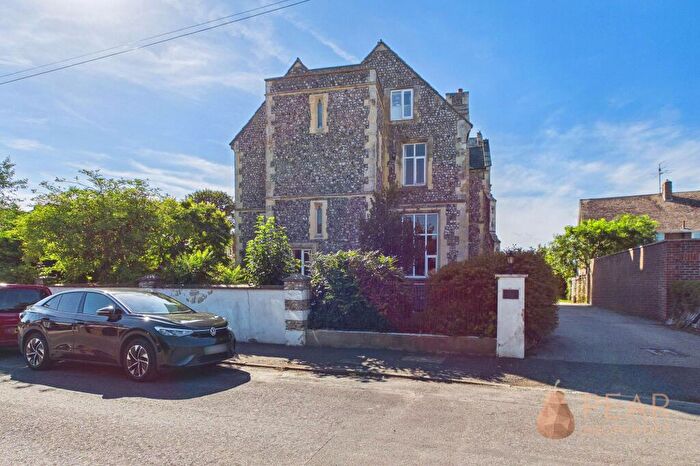 Studio For Sale In The Close, Shoreham-By-Sea, BN43