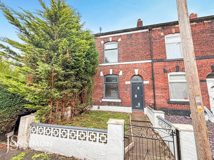 2 Bedroom Terraced House For Sale In Chesham Road, Chesham, Bury, BL9