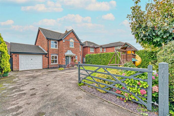 4 Bedroom Detached House For Sale In Pepper Street, Appleton Thorn, Warrington, WA4