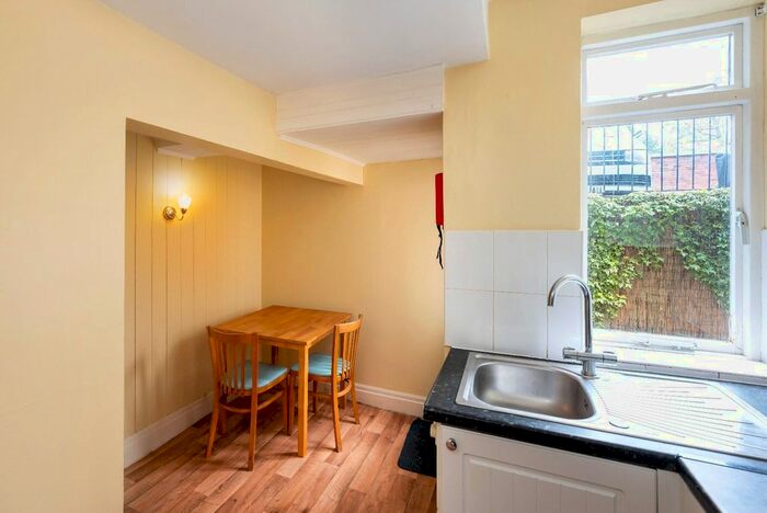1 Bedroom Flat To Rent In St. Marys, Bootham, York, YO30