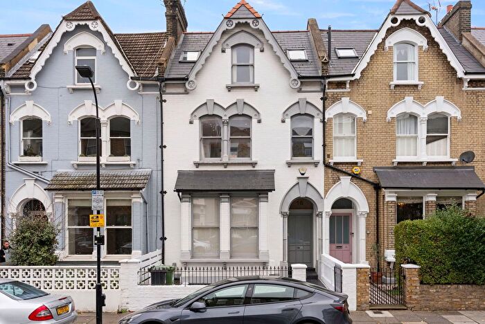 4 Bedroom Terraced House For Sale In Warbeck Road, London, W12