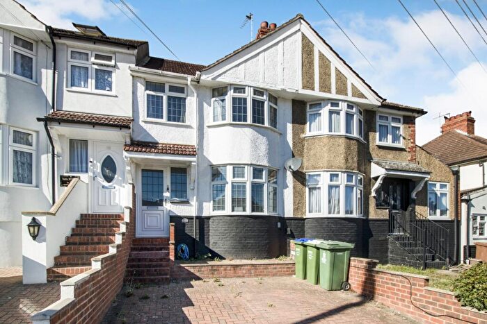 3 Bedroom Terraced House To Rent In Collindale Avenue Erith, DA8