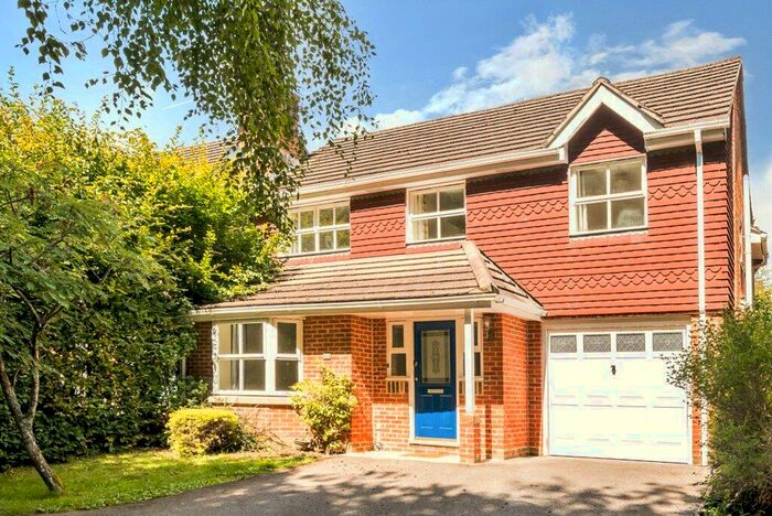 4 Bedroom Detached House To Rent In Blencowe Drive, Chandler's Ford, Eastleigh, Hampshire, SO53