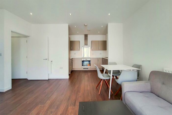 2 Bedroom Apartment To Rent In Shackleton Way, London, E16