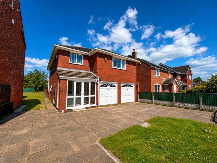 3 Bedroom Detached House For Sale In Station Road, Banks, Southport, Lancashire, PR9