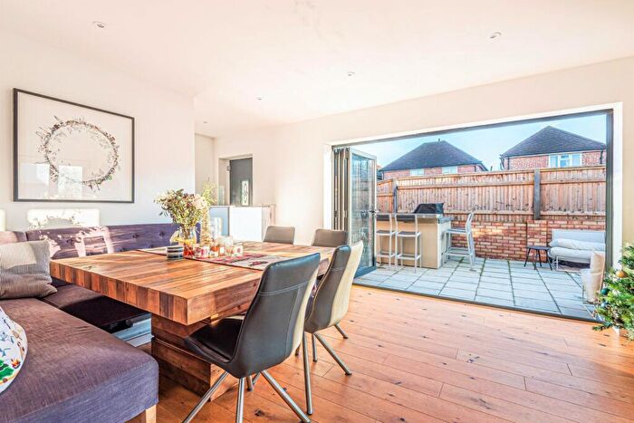 4 Bedroom Semi-Detached House To Rent In Combe Road, Godalming, GU7