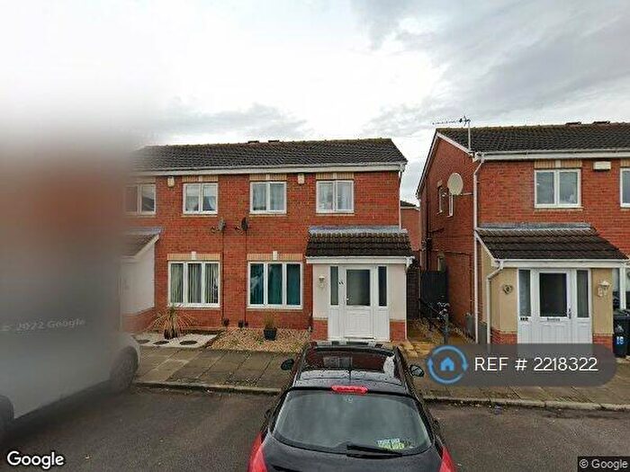 3 Bedroom Semi-Detached House To Rent In Freyja Croft, Scartho Top, Grimsby, DN33