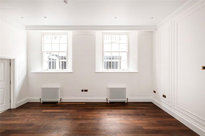 1 Bedroom Flat To Rent In Charles Street, Mayfair, W1J