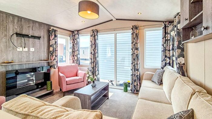 3 Bedroom Mobile/park Home For Sale In Rye Harbour Road, Rye Harbour, Rye, TN31