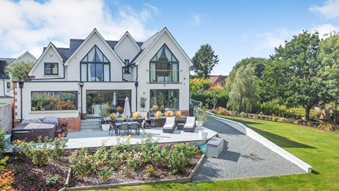 5 Bedroom Detached House For Sale In North Hill, Little Baddow, CM3