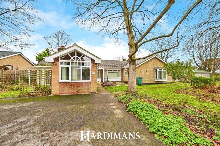 4 Bedroom Detached Bungalow For Sale In Old Lane, Corton, Lowestoft, NR32