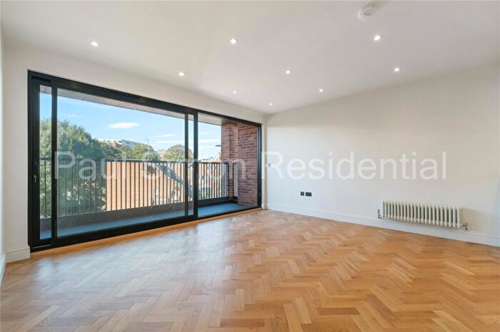 1 Bedroom Property For Sale In Roman Way, Islington, London, N7