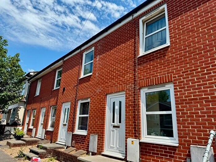 1 Bedroom Flat To Rent In Dean Road, Southampton, SO19