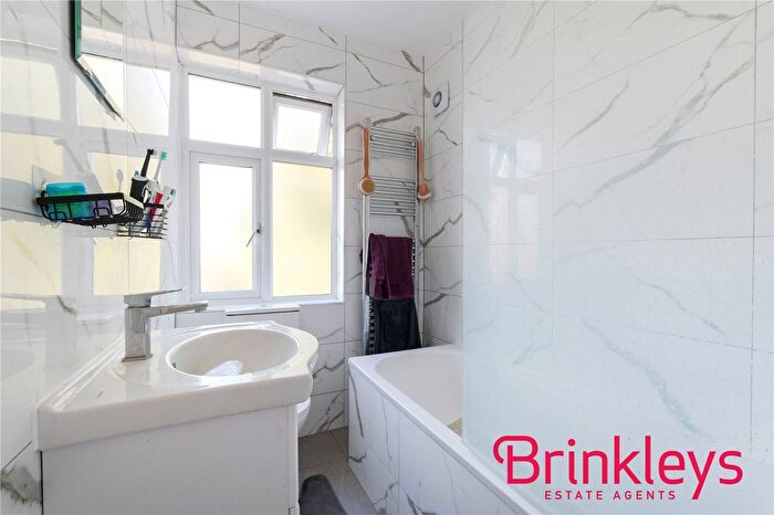 4 Bedroom Semi-Detached House To Rent In Poplar Road South, Merton Park, SW19