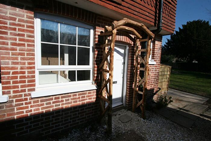 2 Bedroom Flat To Rent In Ashford Road, Tenterden, TN30