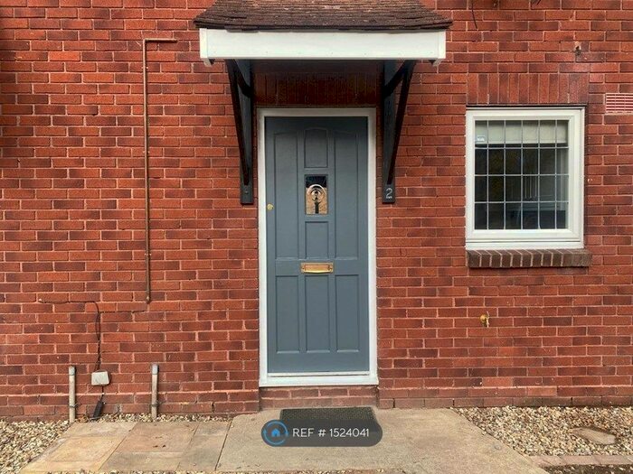 2 Bedroom Terraced House To Rent In Snowdon Close, Thatcham, RG19