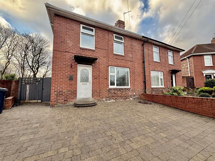 3 Bedroom Semi Detached House For Sale In Corrofell Gardens, Gateshead, NE10