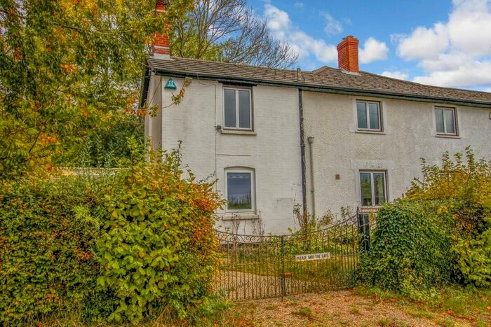 3 Bedroom Semi-Detached House To Rent In Red Rice, Andover SP11